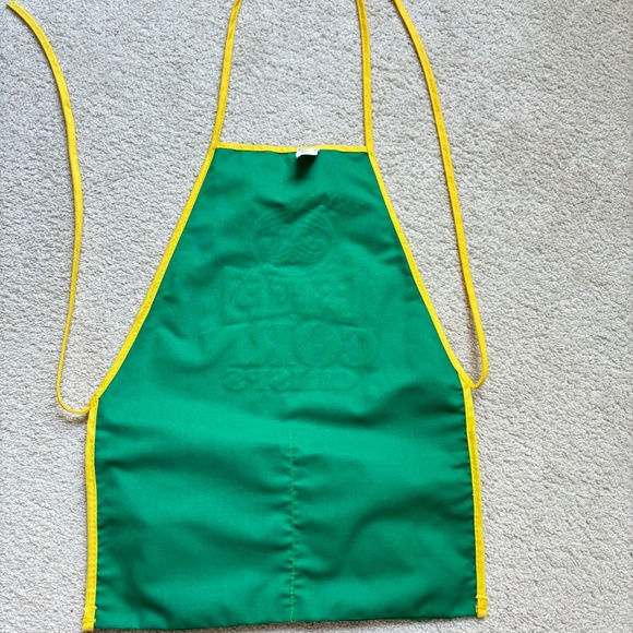 Vintage Pringles Corn Crisps Advertisement Apron - Picture 10 of 12